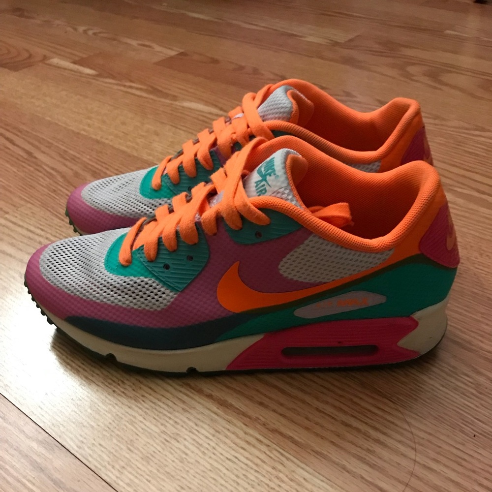 Air Max 90 Womens Sneaker Mesh